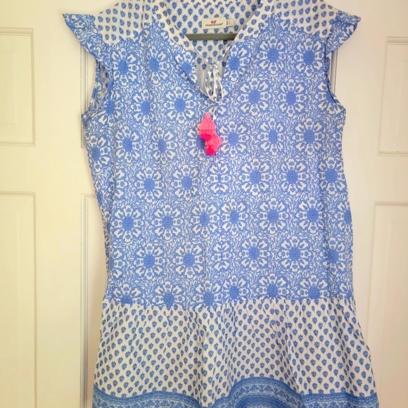 Vineyard Vines Dresses & Skirts - Vineyard Vines Tile Medallion Tunic Dress in Hydrangea - Size L
